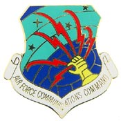 USAF COMMUNICATION COMMAND PIN 1"  